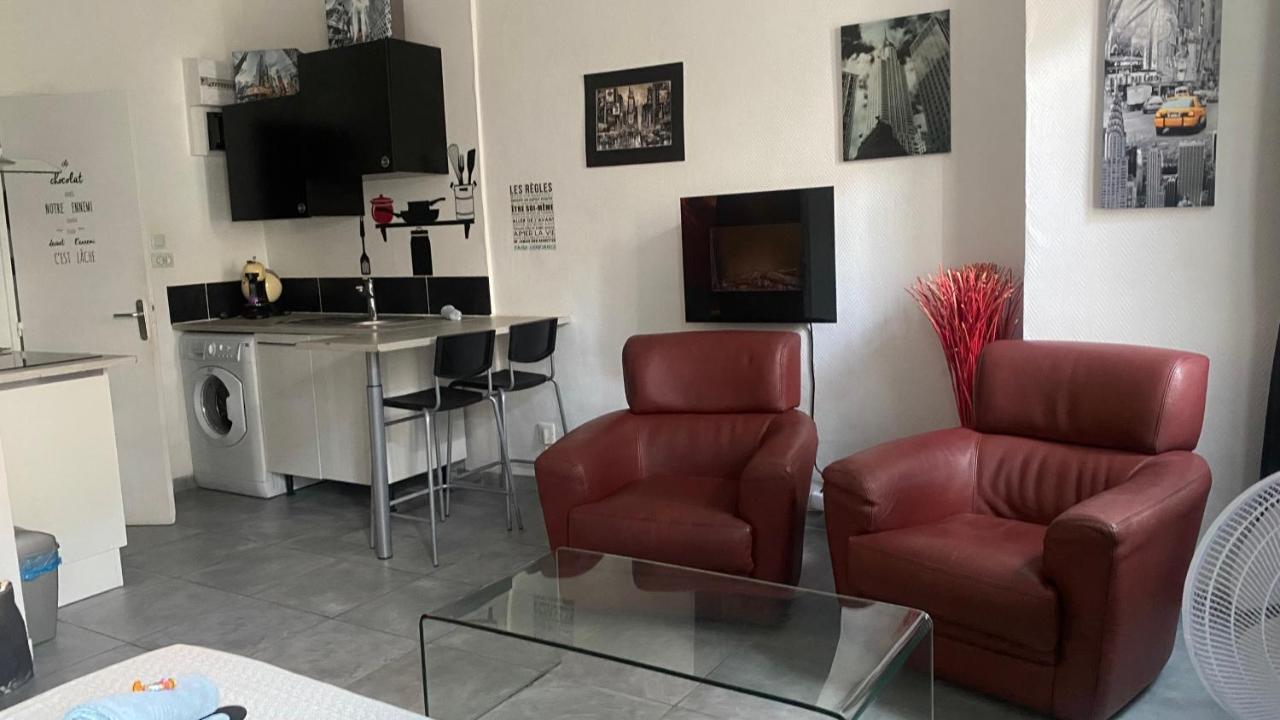 Le Suffren, Ventile ,Wifi, A 100 M De La Plage Toulon Luaran gambar