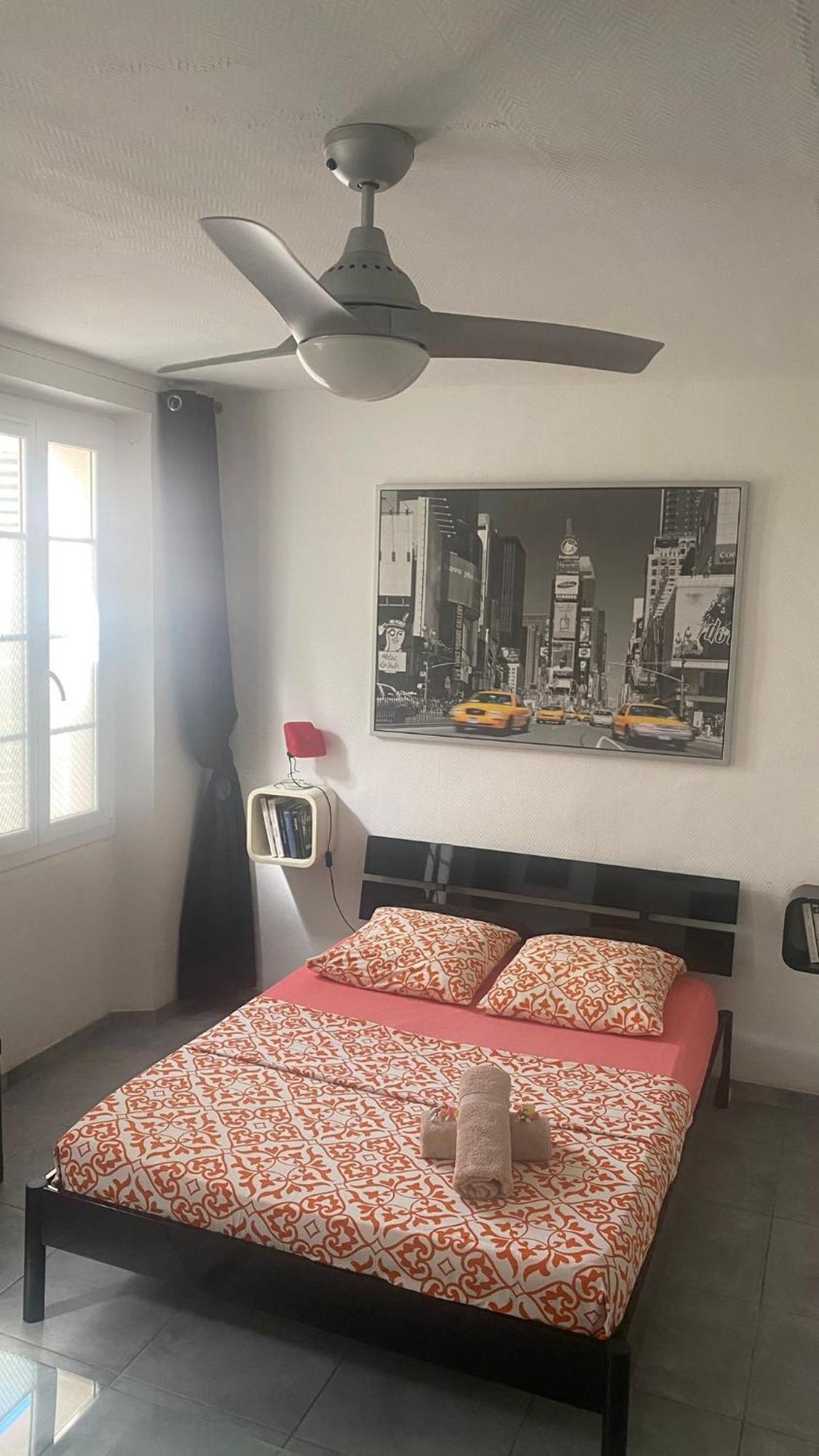Le Suffren, Ventile ,Wifi, A 100 M De La Plage Toulon Luaran gambar