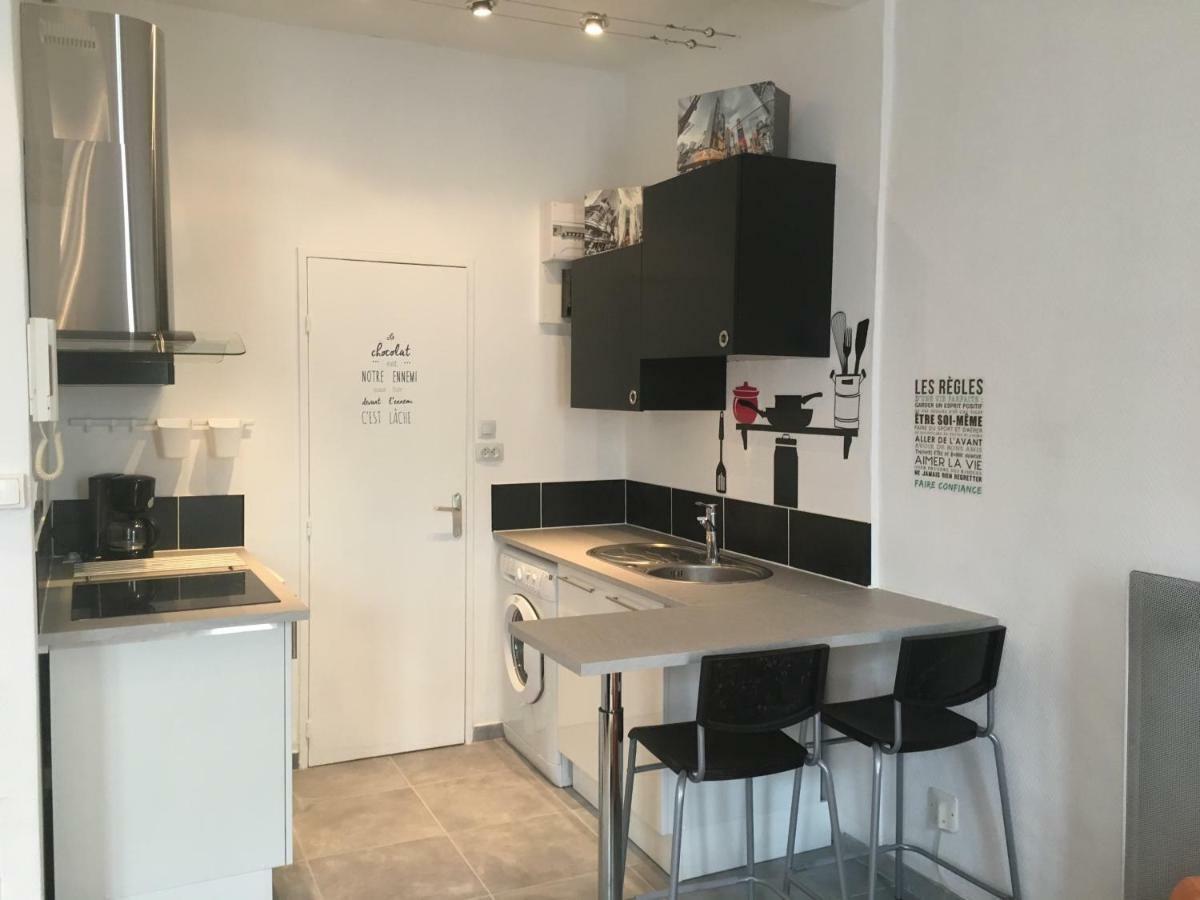 Le Suffren, Ventile ,Wifi, A 100 M De La Plage Toulon Luaran gambar