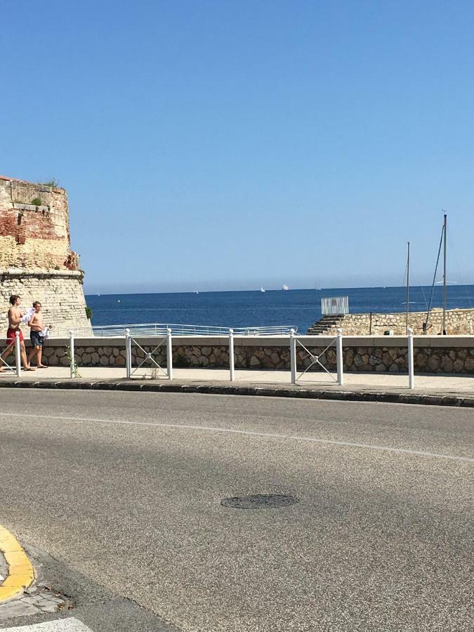 Le Suffren, Ventile ,Wifi, A 100 M De La Plage Toulon Luaran gambar