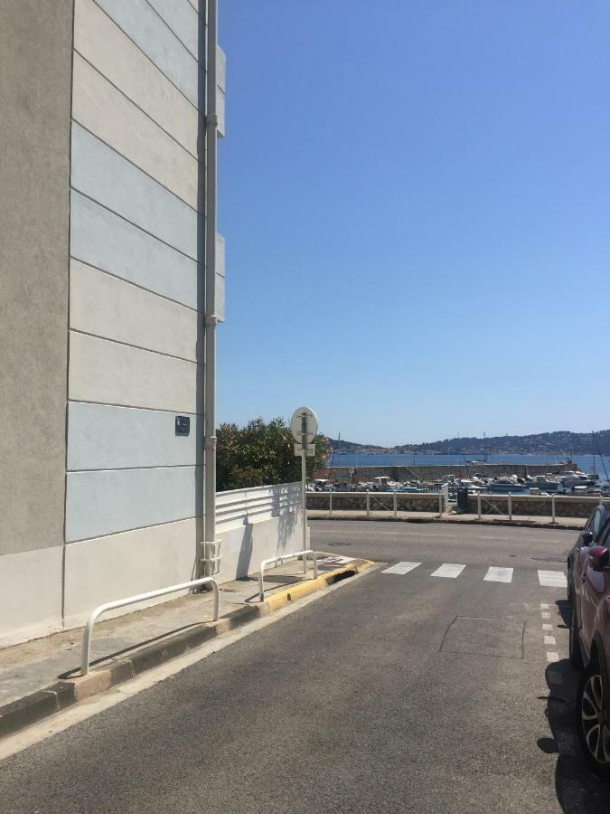 Le Suffren, Ventile ,Wifi, A 100 M De La Plage Toulon Luaran gambar